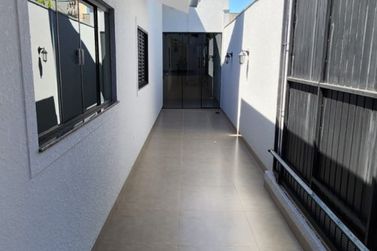 Casa &agrave; venda - 135m&sup2; - JARDIM KASKATA