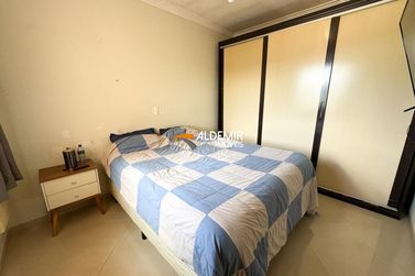 Sobrado &agrave; venda - 200m&sup2; - Jardim dos P&aacute;ssaros