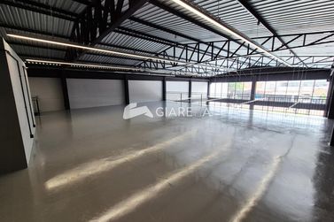 Sala Comercial &agrave; venda - 550m&sup2; - VILA BECKER