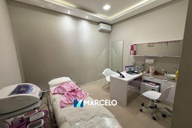 Ponto Comercial &agrave; venda - 280m&sup2; - Centro
