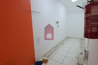 Sala Comercial para alugar - 6m&sup2; - Centro