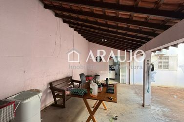 Terreno &agrave; venda - 107m&sup2; - Zona I