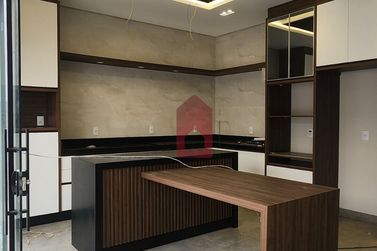 Casa &agrave; venda - 200m&sup2; - Parque Cidade Jardim