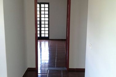 Sal&atilde;o Comercial &agrave; venda - 305m&sup2; - Zona 1