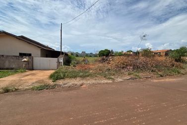 Terreno &agrave; venda - 675m&sup2; - CENTRO