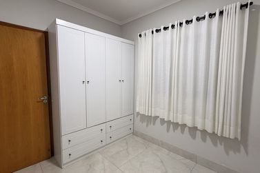 Casa &agrave; venda - 180m&sup2; - Jardim Para&iacute;so