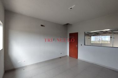 Sal&atilde;o Comercial para alugar - 214m&sup2; - JARDIM IMIGRANTES