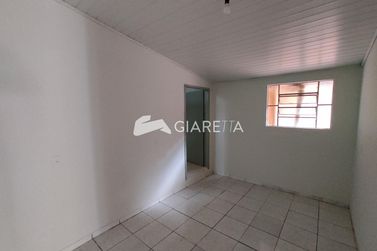 Casa &agrave; venda - 200m&sup2; - JARDIM SANTA MARIA