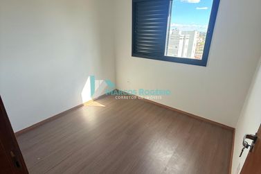 Apartamento &agrave; venda - 120m&sup2; - centro