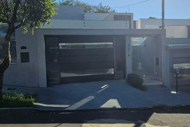 Casa &agrave; venda - 150m&sup2; - Jardim Santa Clara