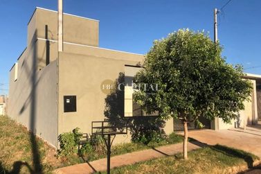 Casa &agrave; venda - 68m&sup2; - Parque Colina Verde