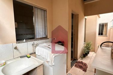 Casa &agrave; venda - 243m&sup2; - Zona V