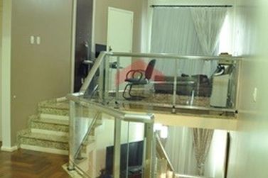 Sobrado &agrave; venda - 218m&sup2; - Zona II