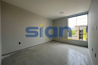 Casa &agrave; venda - 245m&sup2; - Parque Residencial Metropolitano II