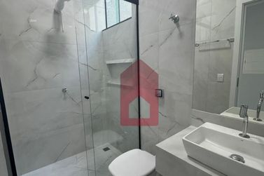 Casa &agrave; venda - 110m&sup2; - Jardim Cima