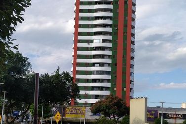 Apartamento &agrave; venda - 75m&sup2; - EDIF&Iacute;CIO BURLE MARX, AV. PARAN&Aacute;. ZONA 3