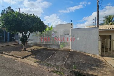 Casa &agrave; venda - 91m&sup2; - JARDIM TROPICAL