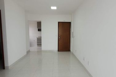 Apartamento &agrave; venda - 49m&sup2; - Zona III