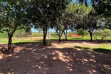 Ch&aacute;cara &agrave; venda - 160m&sup2; - Jardim Pac&iacute;fico