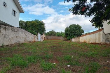 Terreno &agrave; venda - 590m&sup2; - Jardim Tangar&aacute;