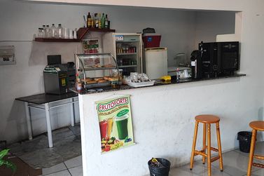 Sal&atilde;o Comercial &agrave; venda - 305m&sup2; - Zona 1