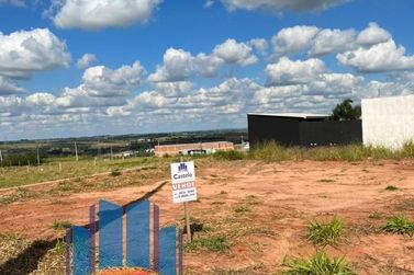 Terreno &agrave; venda - 207m&sup2; - Jardim Trianon