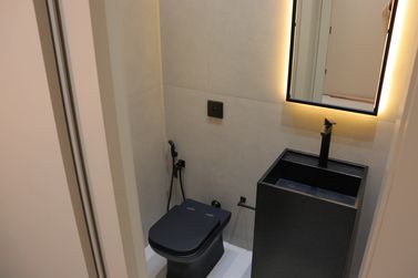Casa &agrave; venda - 420m&sup2; - Condom&iacute;nio Europark