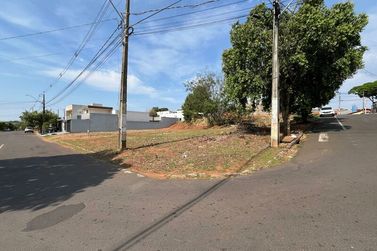 Terreno &agrave; venda - 432m&sup2; - -