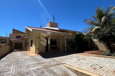 Casa &agrave; venda - 525m&sup2; - Avenida Rio Grande do Norte