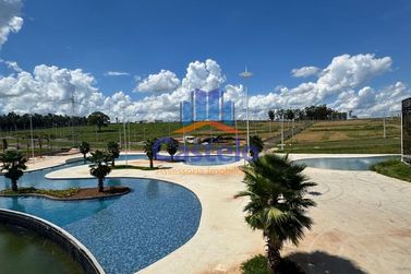 Terreno &agrave; venda - 280m&sup2; - Villa Serena Home Resort