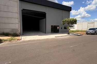 Sal&atilde;o Comercial &agrave; venda - 330m&sup2; - Parque Viena