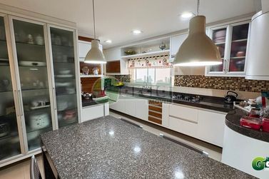 Apartamento &agrave; venda - 223m&sup2; - Zona I