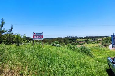 Terreno &agrave; venda - 2100m&sup2; - Zona Rural