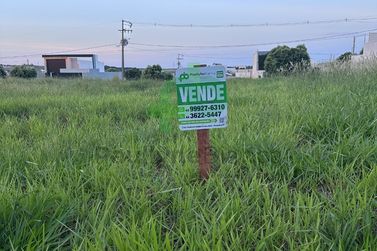 Terreno &agrave; venda - 220m&sup2; - PARQUE RESIDENCIAL METROPOLITANO