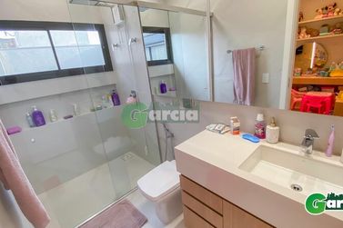 Casa &agrave; venda - 276m&sup2; - -