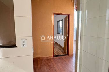 Casa &agrave; venda - 98m&sup2; - Jardim San Marino