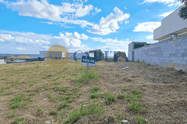 Terreno &agrave; venda - 220m&sup2; - Metropolitano I