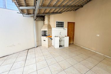 Casa &agrave; venda - 130m&sup2; - Jardim Villa Romana