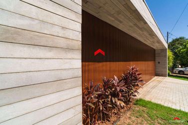 Sobrado &agrave; venda - 305m&sup2; - Zona VII