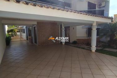 Sobrado &agrave; venda - 289m&sup2; - Zona Armaz&eacute;m