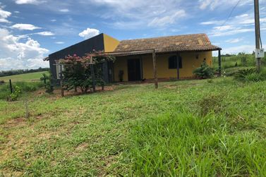 Ch&aacute;cara &agrave; venda - 20m&sup2; - Maria Helena