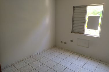 Apartamento para alugar - 95m&sup2; - ZONA III