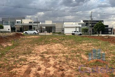 Terreno &agrave; venda - 220m&sup2; - Parque Residencial Metropolitano