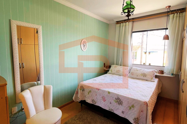 Sobrado &agrave; venda - 188m&sup2; - Zona II