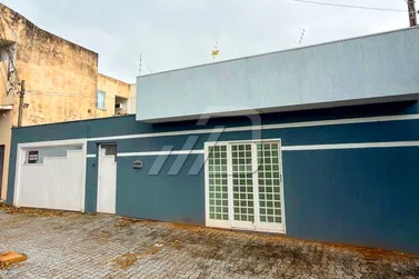 Sobrado &agrave; venda - 180m&sup2; - Zona I