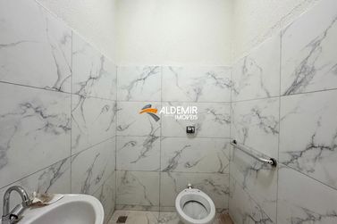 Sal&atilde;o Comercial para alugar - 181m&sup2; - Jardim Cima