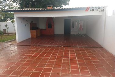 Sala Comercial &agrave; venda - 180m&sup2; - Zona I