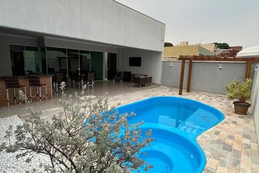 Casa &agrave; venda - 360m&sup2; - Jardim Tamoio
