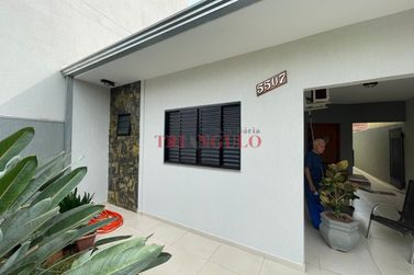 Casa &agrave; venda - 141m&sup2; - ZONA II
