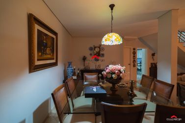 Sobrado &agrave; venda - 316m&sup2; - Zona II